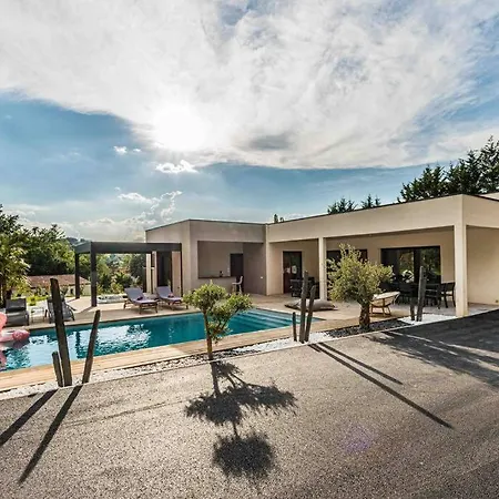 ***** Piscine Chauffee, Jaccuzi, Petanque * Moirax