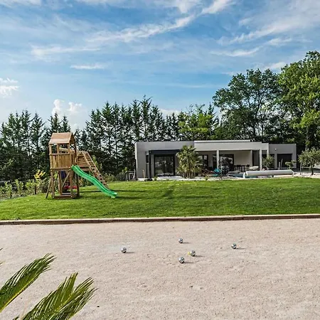 ***** Piscine Chauffee, Jaccuzi, Petanque Villa